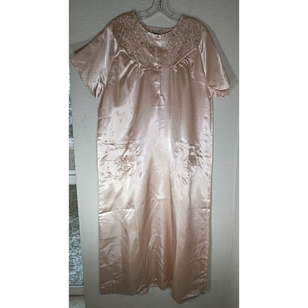 Vintage Night Gown Satiny Jeannie Womens Large Peach Button Front Embroidered